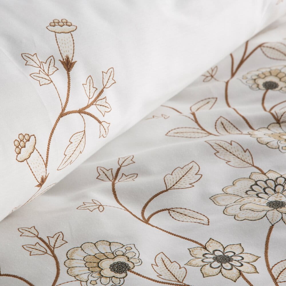 Pościel bawełniana białą z wzorem kwiatowym SPRING 44  140x200 cm