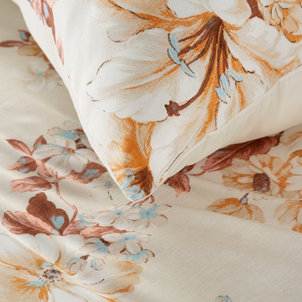 Pościel 220x200 cm z satyny bawełnianej kremowa z kwiatowym wzorem NELLY 3