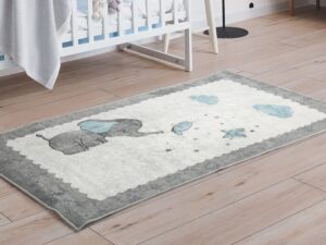 Dywan BABY do pokoju dziecięcego z motywem słonika i chmurek 80x150 cm