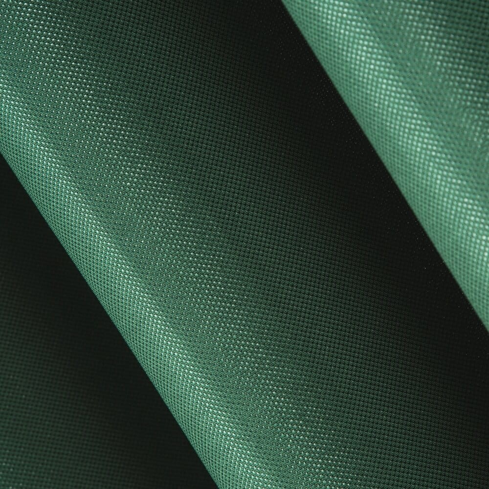 Zasłona AGGIE zielona błyszcząca na taśmie 140 x 270 cm - obrazek 4